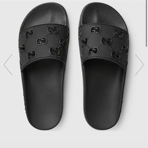 Woman’s Rubber GG Slide Sandals